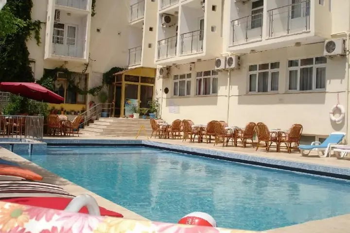 Дидим: Hotel Saadet