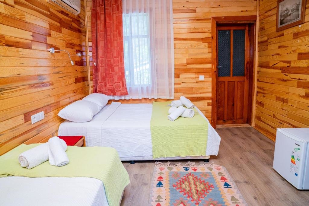 Чиралы: Ikiz Pansiyon Bungalow