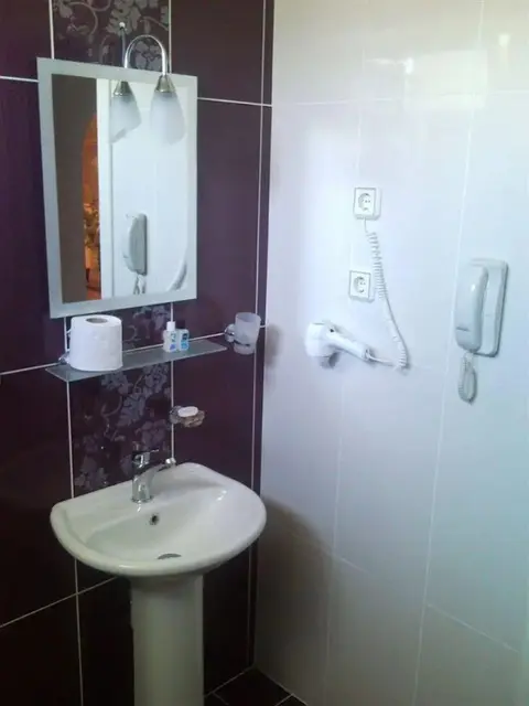 Бурхание: Pidasus Hotel