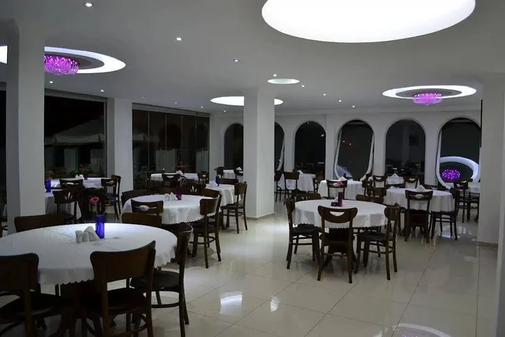 Бурхание: Pidasus Hotel
