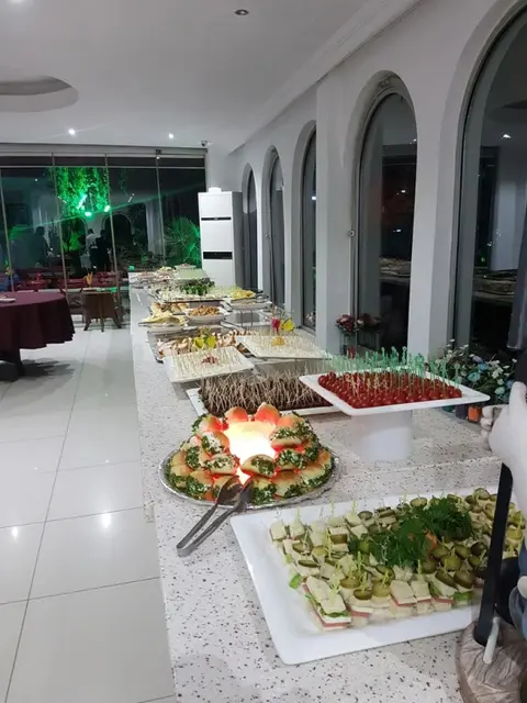 Бурхание: Pidasus Hotel