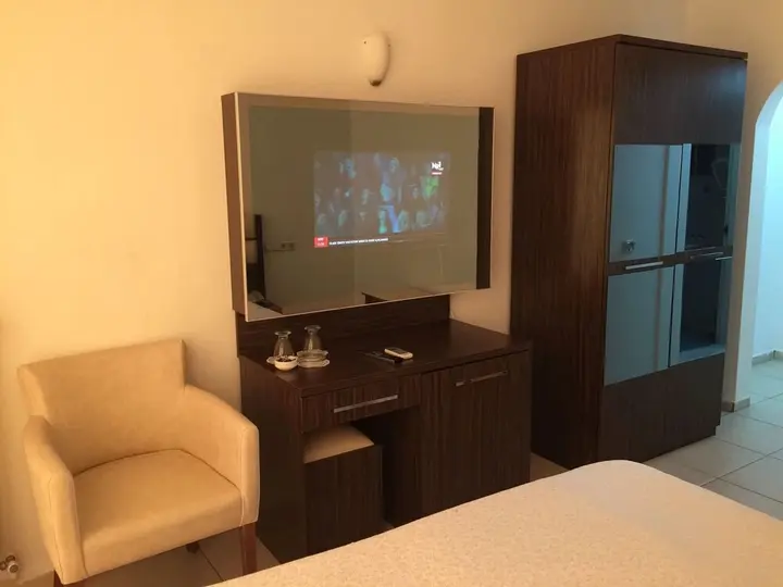 Бурхание: Pidasus Hotel