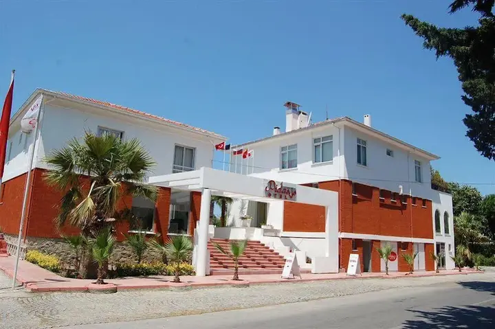 Бурхание: Pidasus Hotel