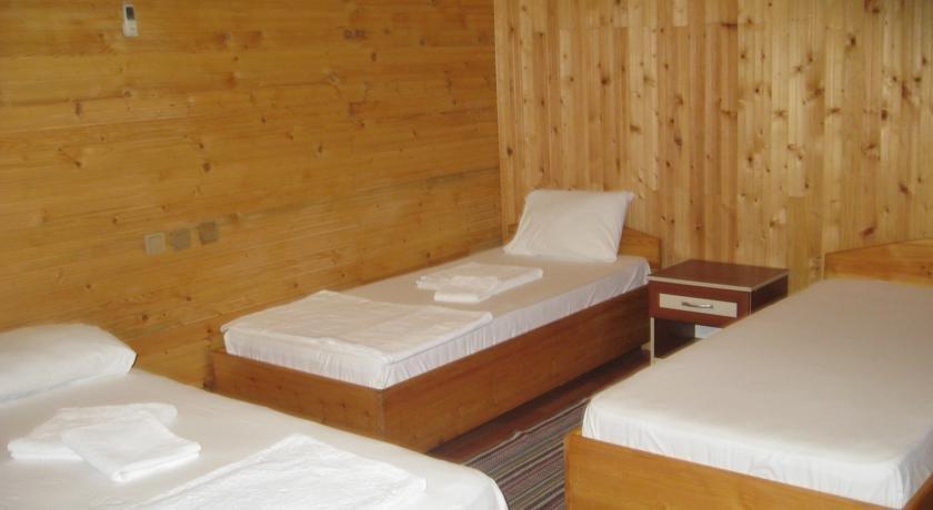 Чиралы: Rose Pension