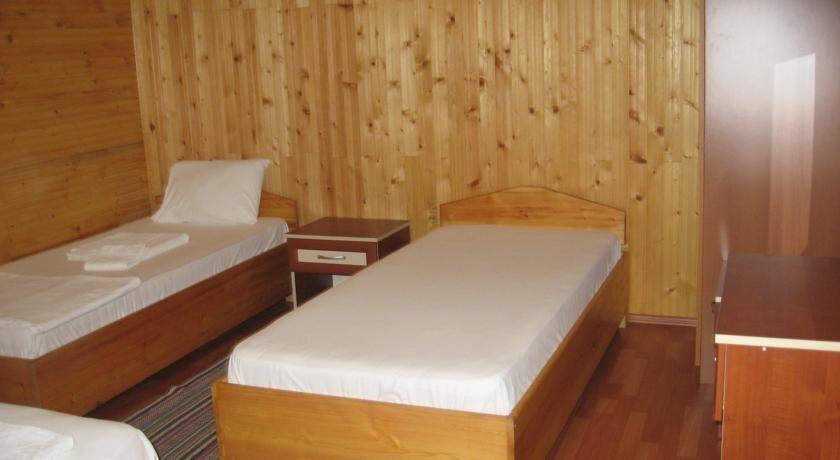 Чиралы: Rose Pension