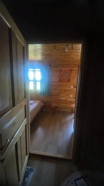 Чиралы: Rose Pension