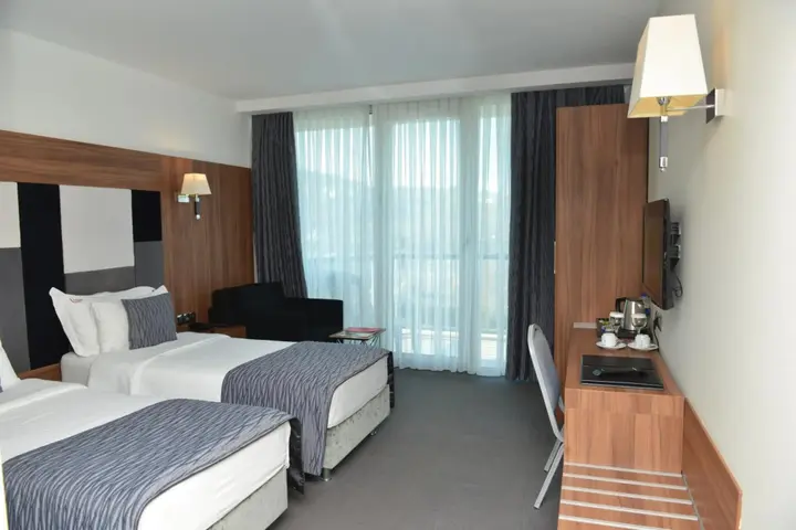Бююкчекмедже: Expoist Hotel