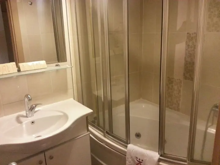 Измир: Grand Zeybek Hotel