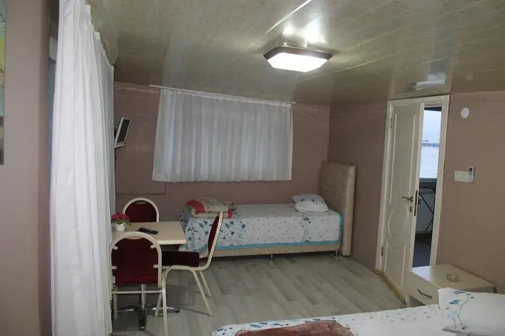 Чынарджык: Kirmizi Yali Motel