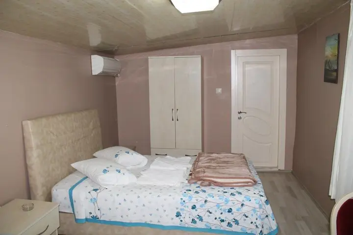 Чынарджык: Kirmizi Yali Motel