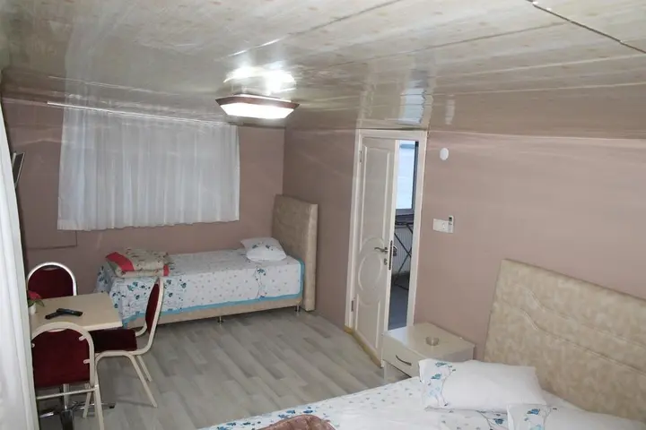 Чынарджык: Kirmizi Yali Motel