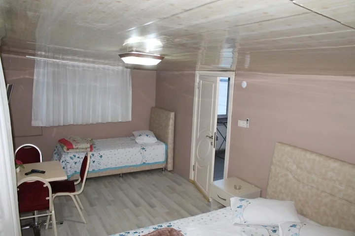 Чынарджык: Kirmizi Yali Motel