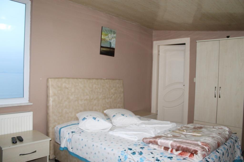 Чынарджык: Kirmizi Yali Motel