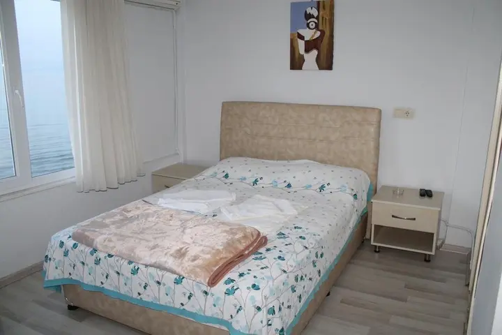 Чынарджык: Kirmizi Yali Motel