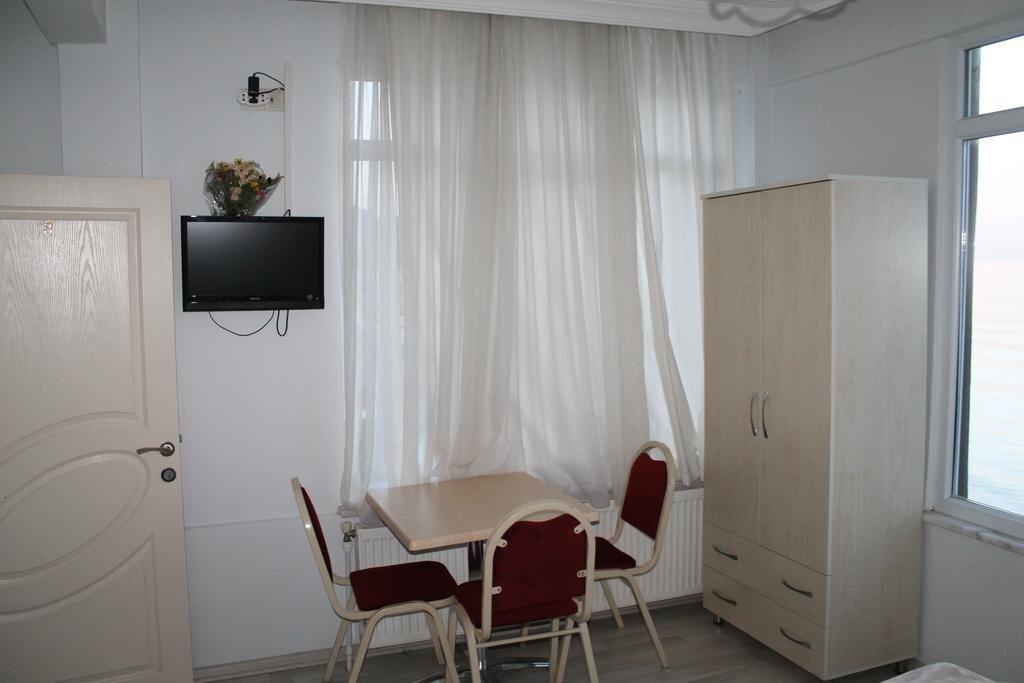 Чынарджык: Kirmizi Yali Motel