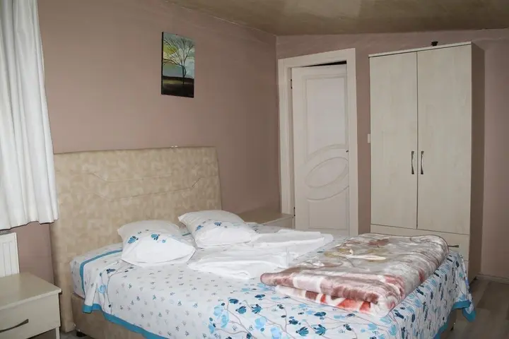 Чынарджык: Kirmizi Yali Motel