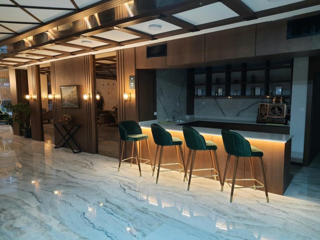 Караман: Nadir Business Hotel