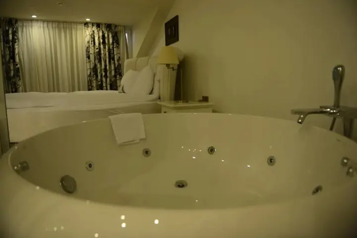 Адана: Adana Plaza Otel