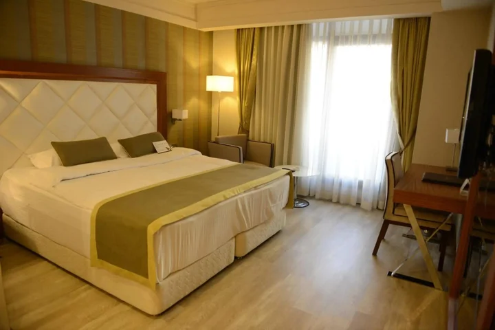 Адана: Adana Plaza Otel