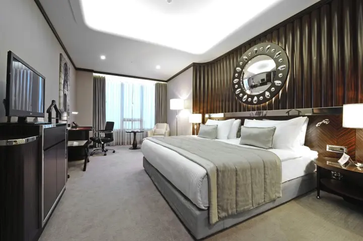 Бурса: Crowne Plaza BURSA by IHG