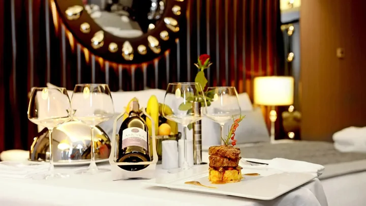 Бурса: Crowne Plaza BURSA by IHG