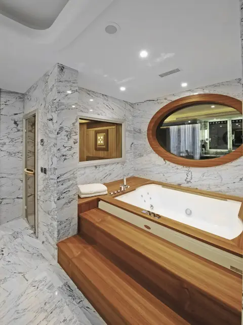 Бурса: Crowne Plaza BURSA by IHG