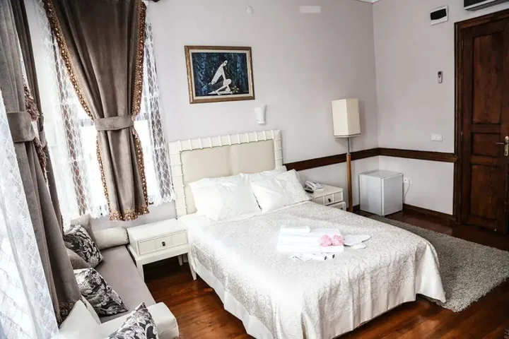 Измит: Izmit Otel