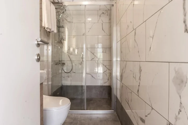 Голькой: Daphnis Hotel