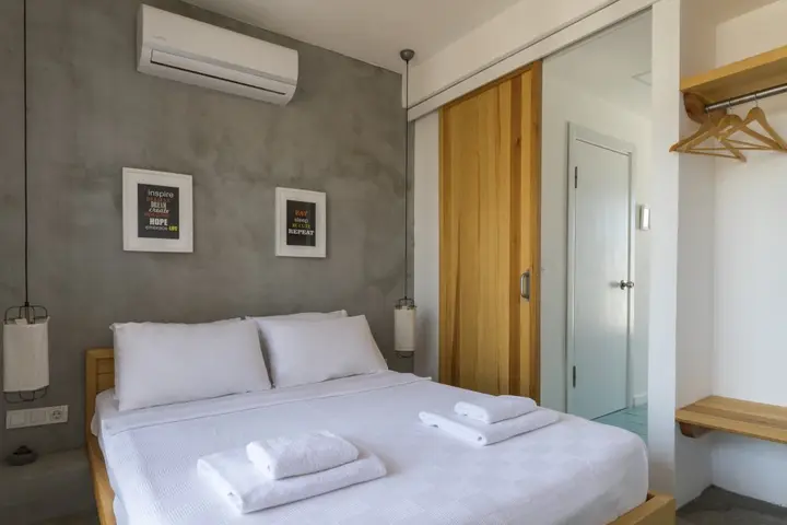 Голькой: Daphnis Hotel