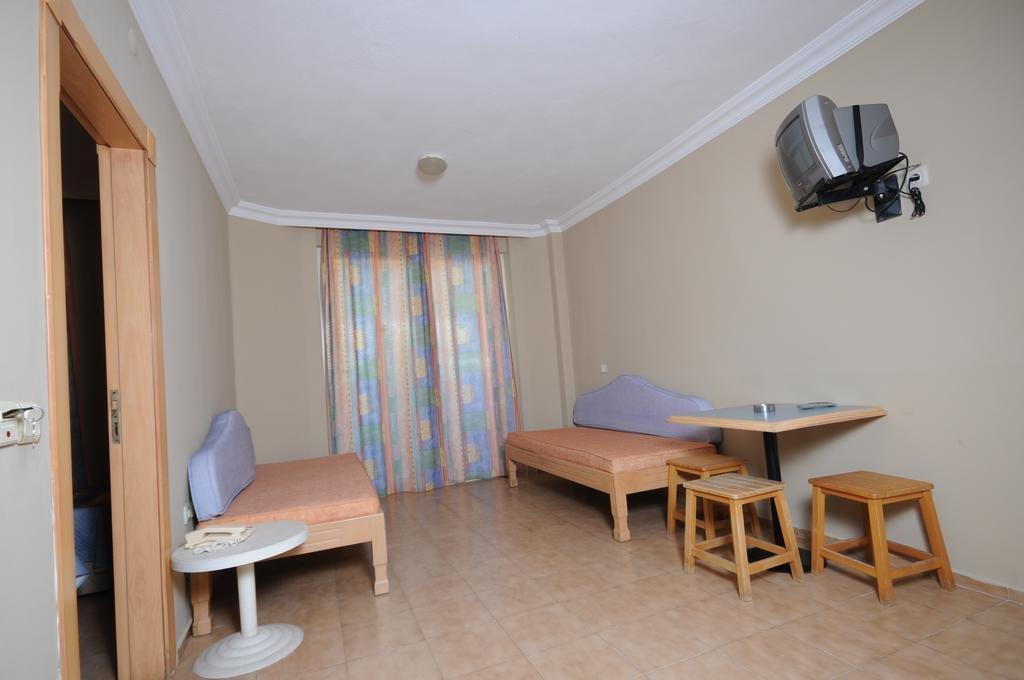 Мармарис: Aparthotel Selen