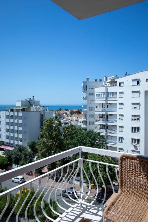 Анталья: Lara Dinc Hotel