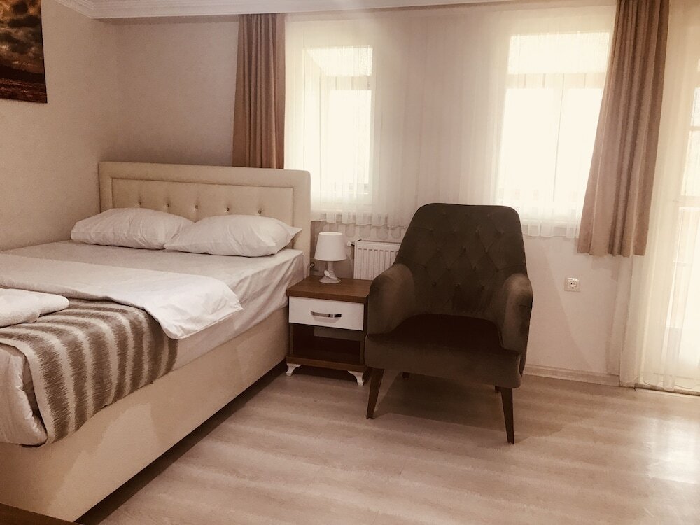 Трабзон: Akyuz Rooming House