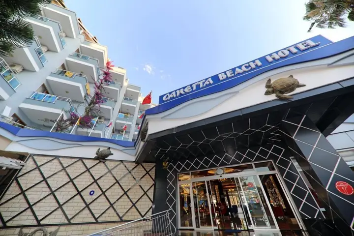 Caretta Beach Hotel — фото 1