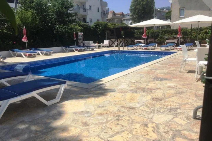 Адана: Unver Hotel
