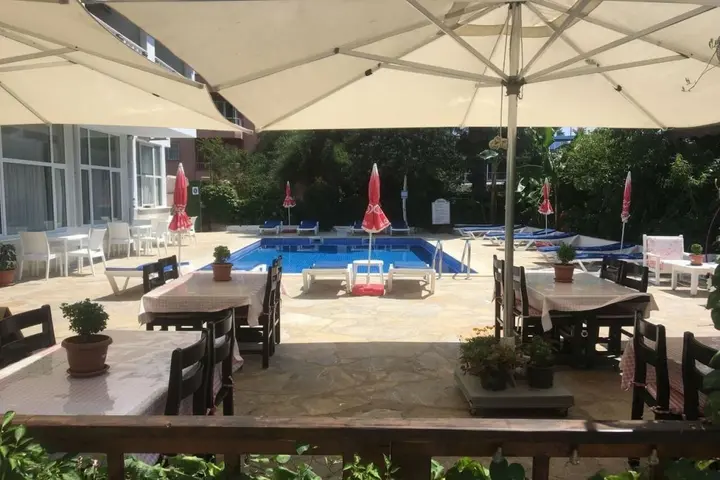 Адана: Unver Hotel