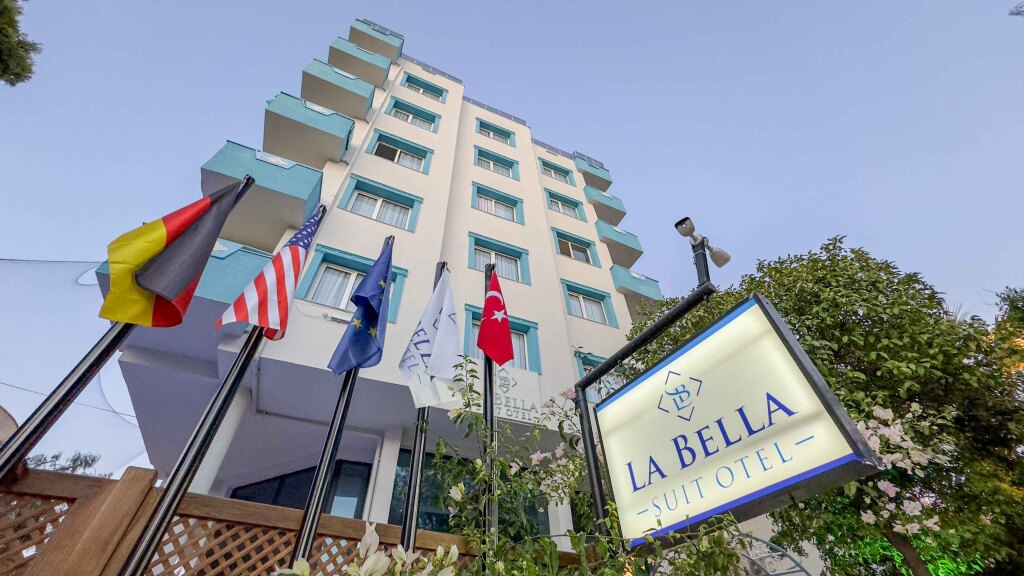 Кушадасы: Отель La Bella Suite