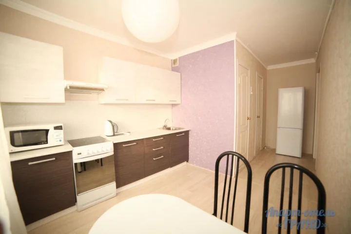 Красноярск: Apartment Baturina 19