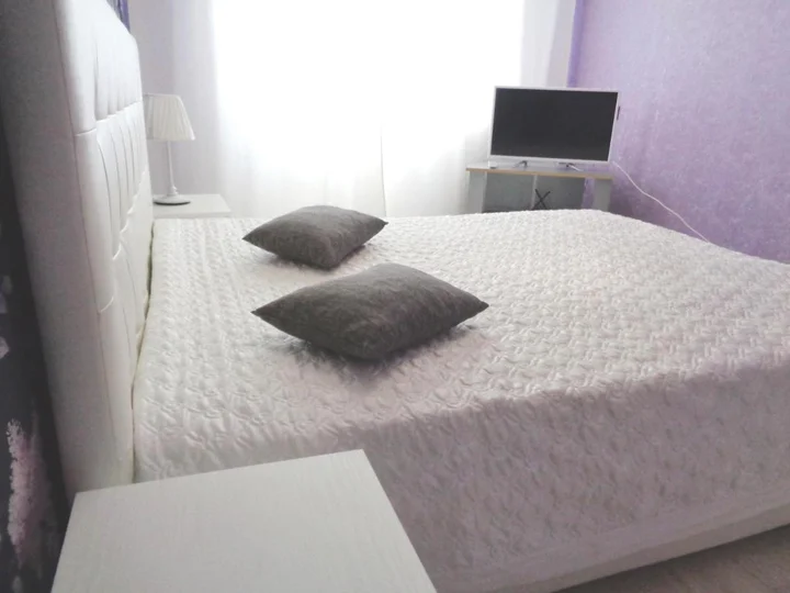 Красноярск: Apartment Baturina 19