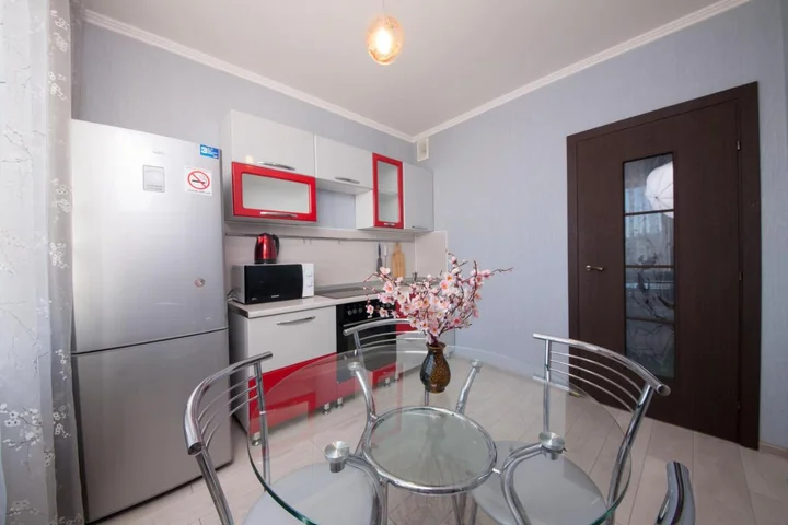 Красноярск: Apartment Baturina 19