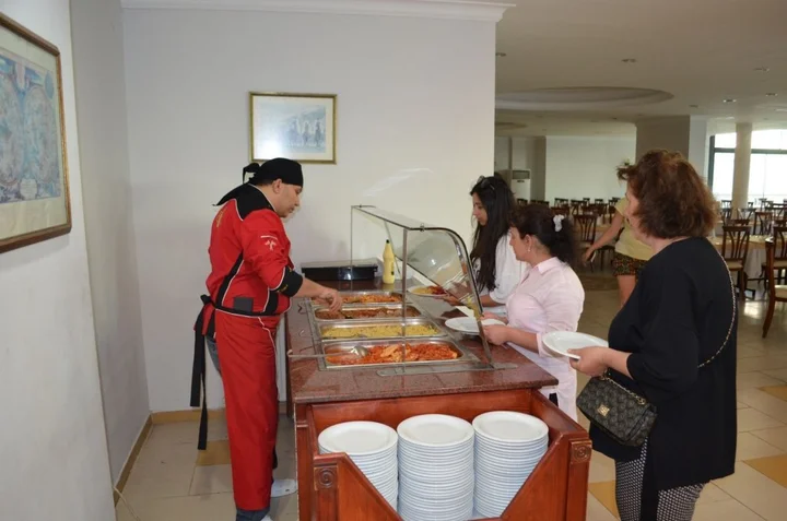 Айвалык: Kalif Hotel