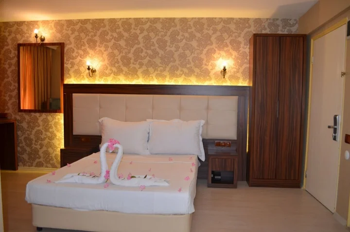 Айвалык: Kalif Hotel