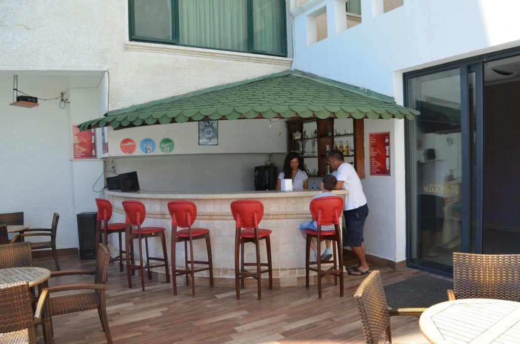 Айвалык: Kalif Hotel
