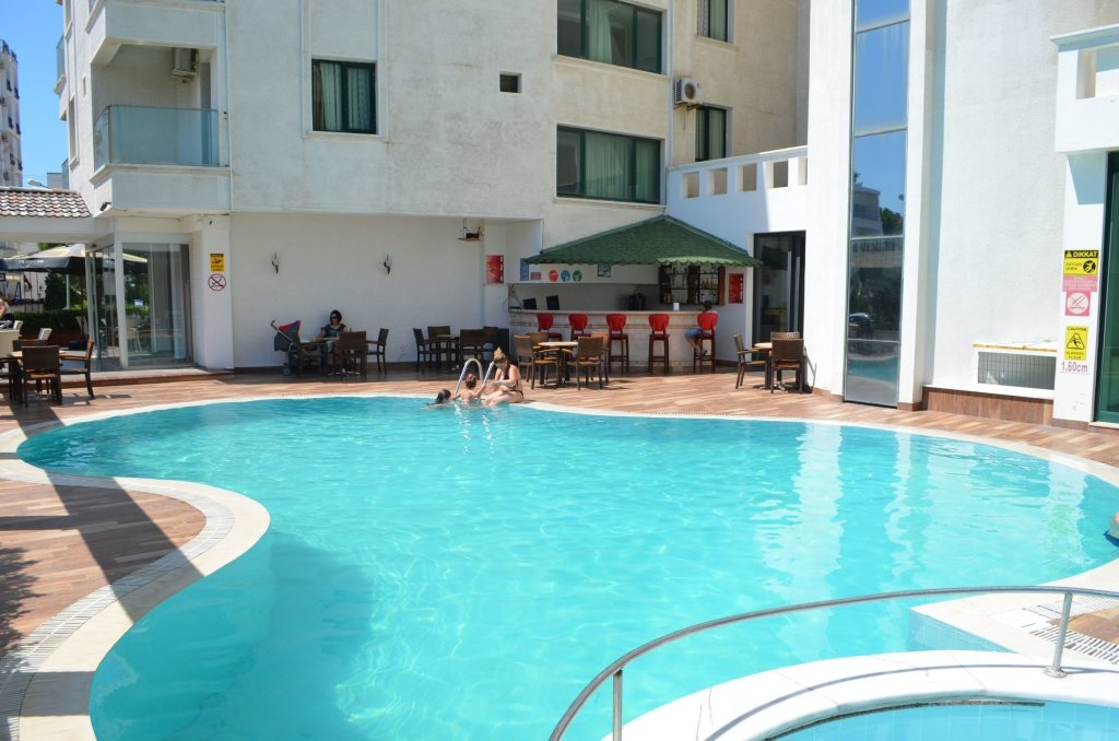Айвалык: Kalif Hotel
