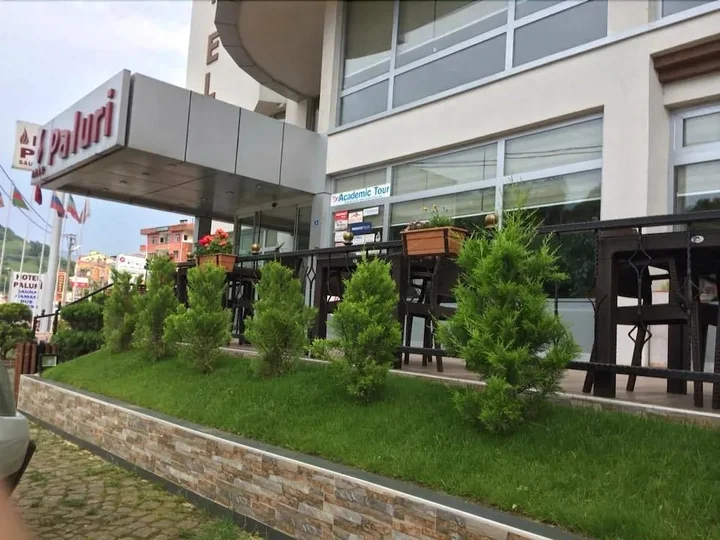 Хопа: Paluri Hotel