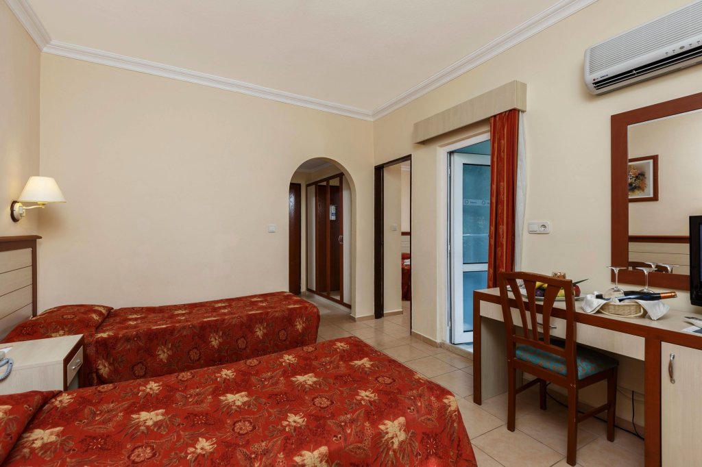 Кушадасы: Kustur Club Holiday Village