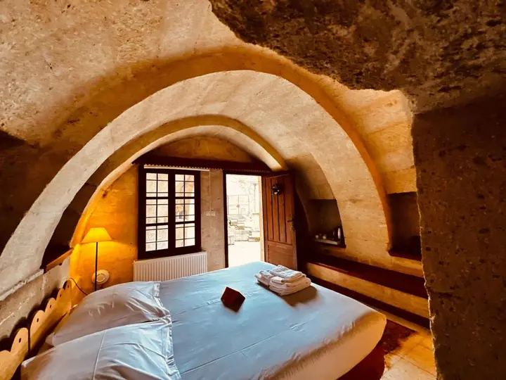 Учисар: Les Maisons de Cappadoce