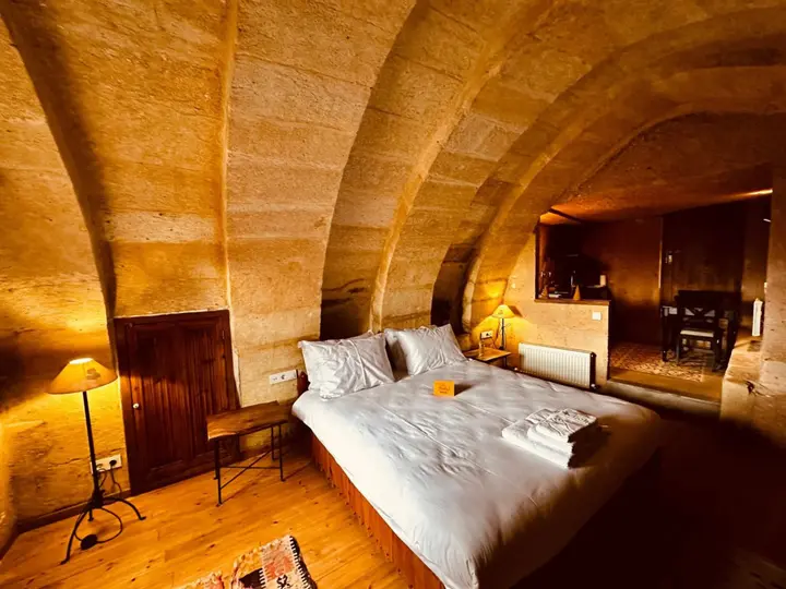 Учисар: Les Maisons de Cappadoce