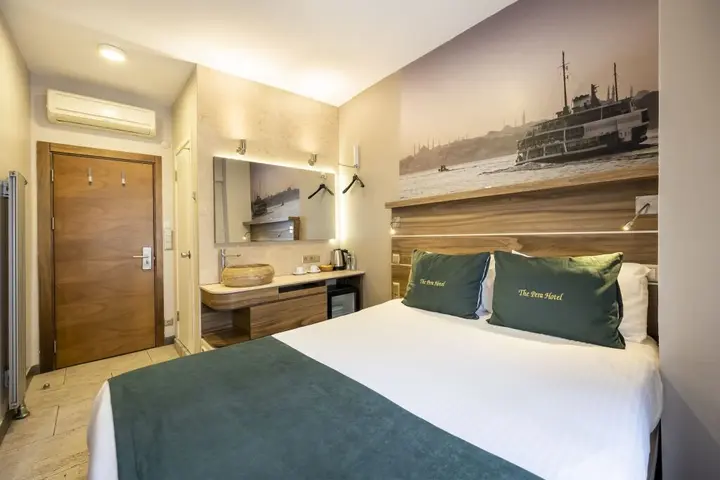 Стамбул: The Pera Hotel