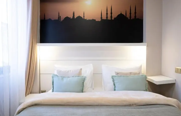 Стамбул: The Pera Hotel