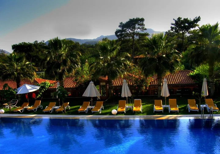 Кумлуджа: Olympos Tanrılar Kulübü